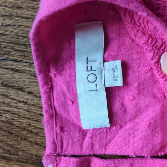 LOFT Vibrant Pink Clip Dot Ruffle Blouse Valentine's Day - Picture 2 of 7